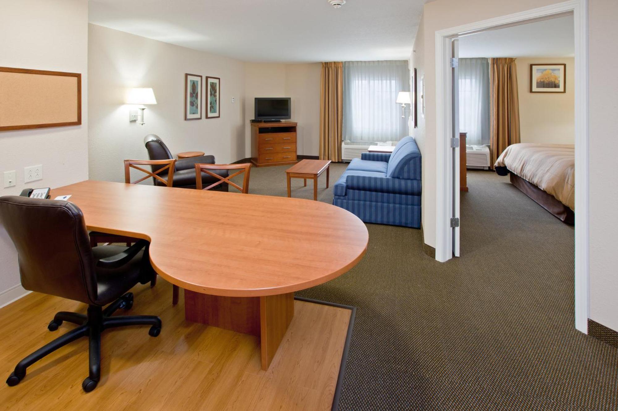 Candlewood Suites Indianapolis East By Ihg Indianápolis Exterior foto