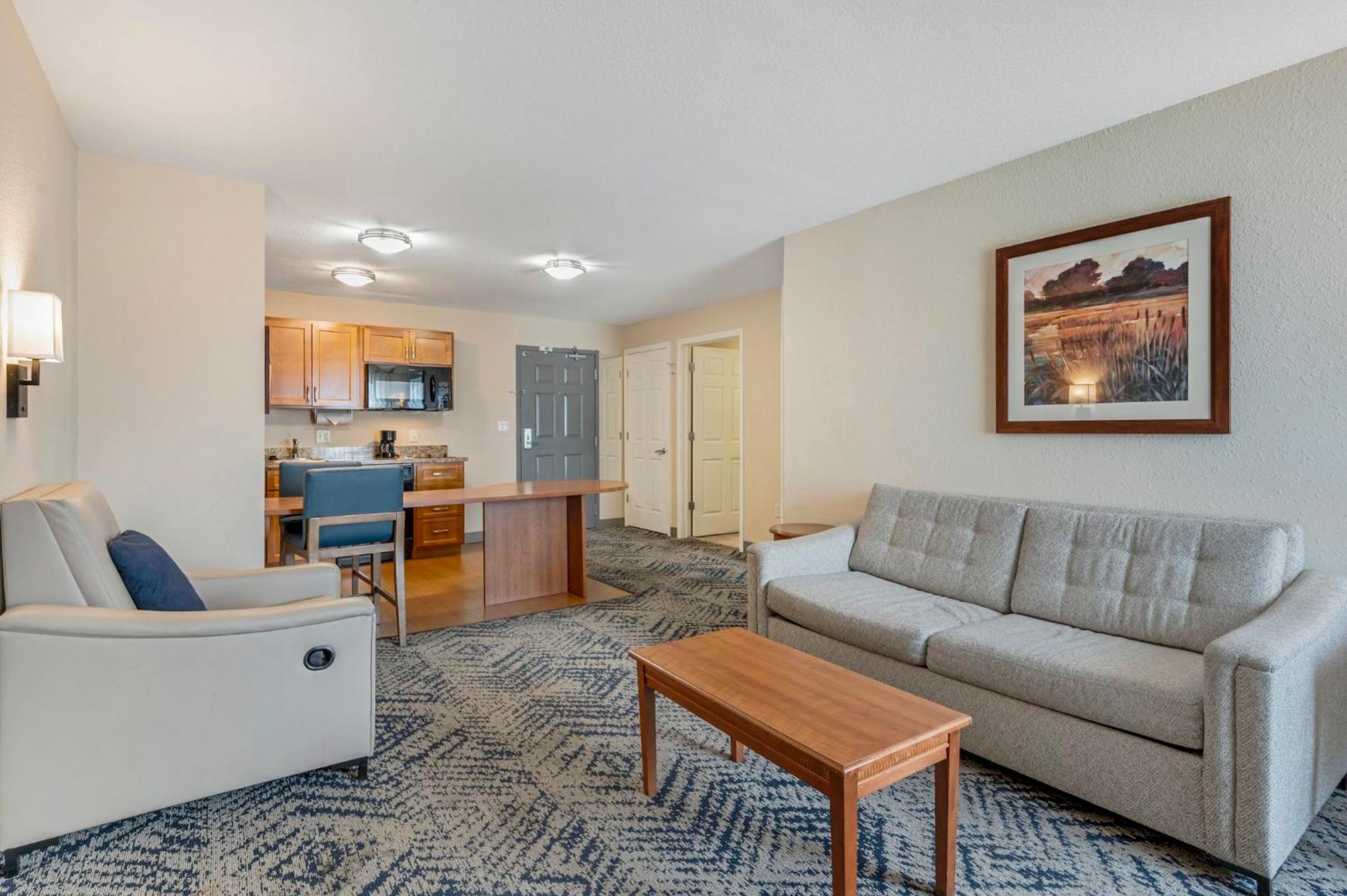 Candlewood Suites Indianapolis East By Ihg Indianápolis Exterior foto
