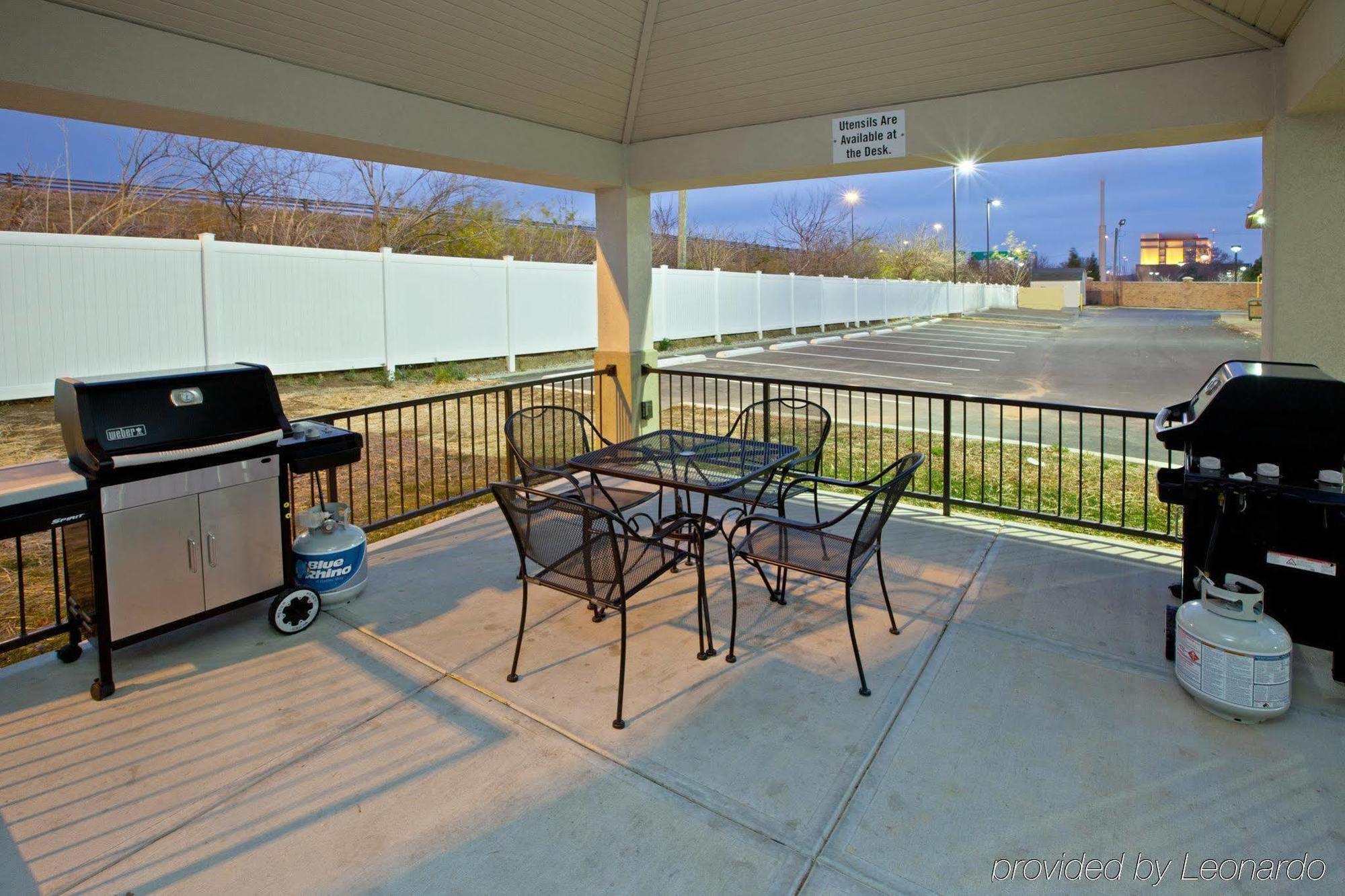 Candlewood Suites Indianapolis East By Ihg Indianápolis Exterior foto